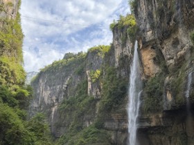 走进恩施深山才懂:吊脚楼从不用一颗铁钉,藏着土家人的顶级智慧