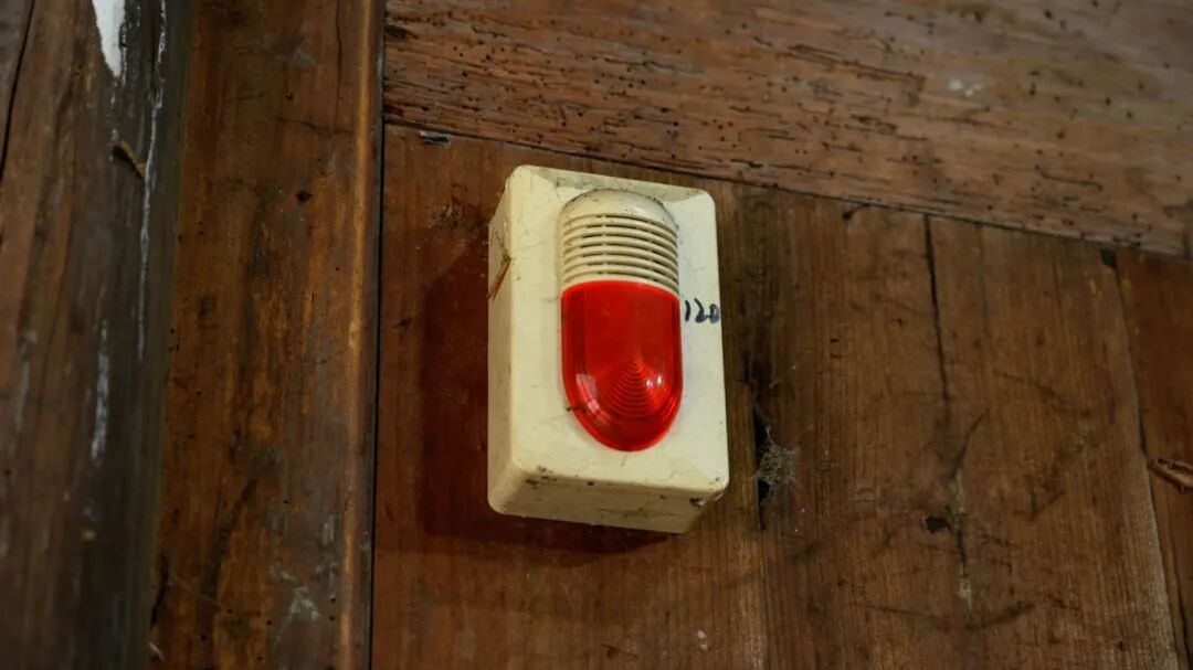 揭秘土家吊脚楼中的“应急安全智慧”